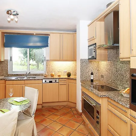 Villa In Albufeira Near Golden Beaches *