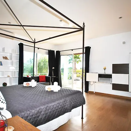 别墅 Villa In Albufeira Near Golden Beaches 阿尔布费拉