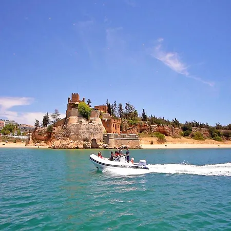 Villa In Albufeira Near Golden Beaches *